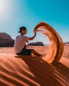 Discover the life of Wadi Rum camp