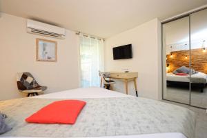 Hotels Hotel Le Tourisme : photos des chambres