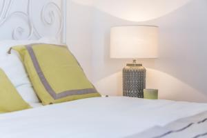 Light Filled Typical Apartment at Alfama, By TimeCooler