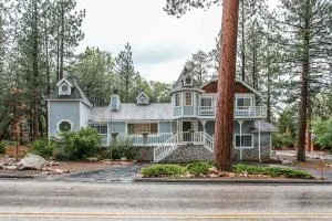 Bear Castle-1854 by Big Bear Vacations - Sugarloaf