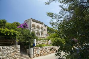 Apartment Ante-50m from beach