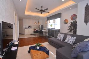 New Riverbank Suites - Waterfront Kuching City