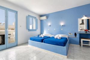 Stratos Apartments & Studios Paros Greece