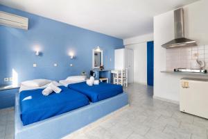 Stratos Apartments & Studios Paros Greece