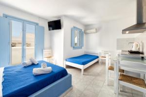 Stratos Apartments & Studios Paros Greece