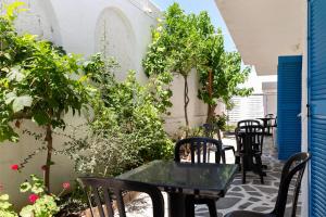 Stratos Apartments & Studios Paros Greece