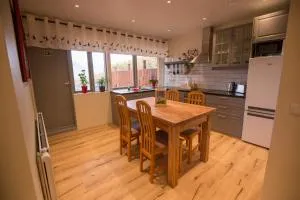 Hestasport Apartment - 瑟伊藻克罗屈尔