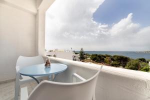 Stratos Apartments & Studios Paros Greece