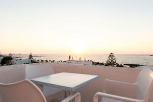 Stratos Apartments & Studios Paros Greece