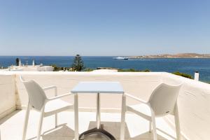 Stratos Apartments & Studios Paros Greece