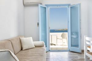 Stratos Apartments & Studios Paros Greece