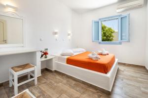 Stratos Apartments & Studios Paros Greece