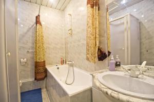 Two-Bedroom Apartment room in LaFlats Tverskaya 15 Center View