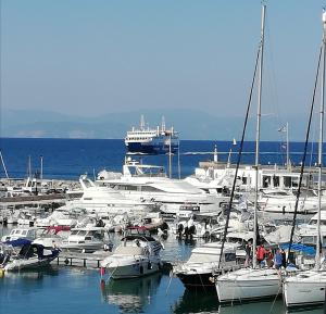 Aegina Port Apt 1-Διαμερισμα στο λιμανι της Αιγινας 1 Aegina Greece