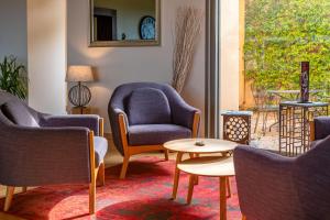 Hotels Les Jardins Du Cedre : photos des chambres