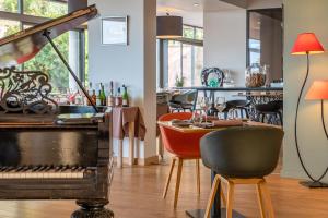 Hotels Les Jardins Du Cedre : photos des chambres