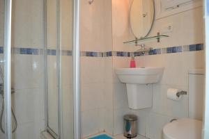 Emirhan Guesthouse & Suites