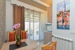 Apartments Voltica 1049