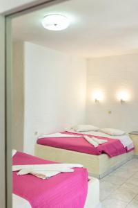 Stratos Apartments & Studios Paros Greece