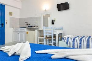 Stratos Apartments & Studios Paros Greece