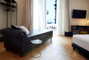 Suite room in Casa Vittoria Napoli - Santa Lucia
