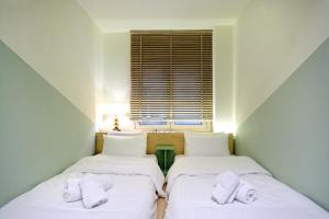 The Fancy Philosopher Apartment