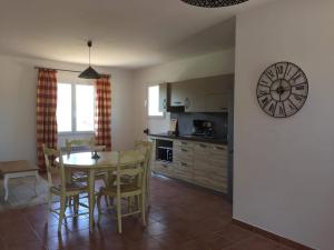 Appartements Gite/Appartement Saint Bernard : photos des chambres