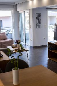 12 Keys Athens Apartments