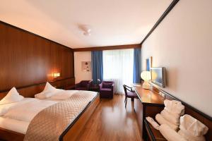 Double Room - South Facing with Balcony room in Hotel Juliane