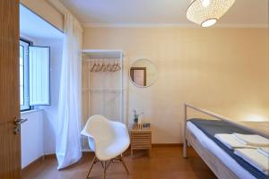Spacious and Renovated Apartment With Amazing Patio, By TimeCooler