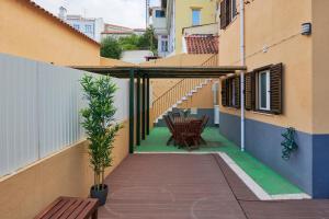 Spacious and Renovated Apartment With Amazing Patio, By TimeCooler