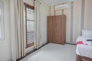 RedDoorz Syariah near Jamtos Jambi 2