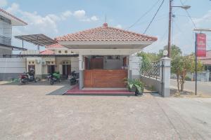 RedDoorz Plus near RSUD Majalengka