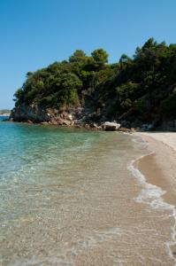 Villa Arios, pool, jacuzzi and sea