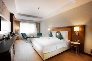 Junior Suite with Free Spa Access room in Mercure Istanbul Bakirkoy