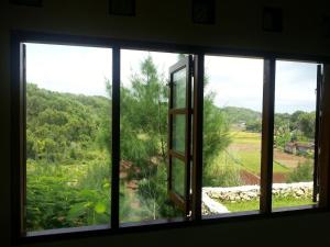 Fam Sugiono Cottage - Studio House