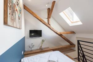 LEOGRAND Apartments on Khmelnytskoho 11