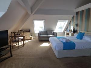 Large Executive Room room in Boathouse Hotel