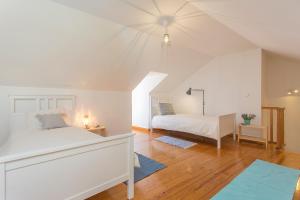 Spacious Alfama Duplex, By TimeCooler