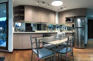 Departamento de lujo a orillas del lago Wifi incluido