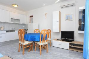 Apartments by the sea Cove Ostricka luka, Rogoznica - 17086