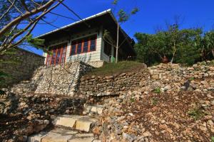 Fam Sugiono Cottage - Studio House