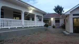 The Pearl Inn - Adjumani