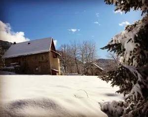 Clot Saint Joseph - Gites & Chambres d'Hôtes - Le Sarret