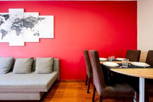 Three Bedroom Apartment in Sants