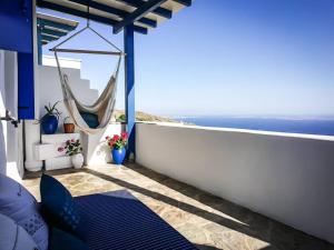 STYLISH Outdoor Living 2BR Hammock with Sea Views at AegeanDreamBnB Tinos Greece