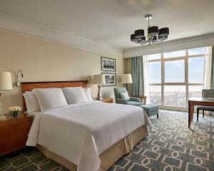 Superior Room - King Bed room in Four Seasons Hotel Cairo at Nile Plaza