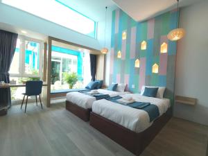 เดอะชาลี The Charlie