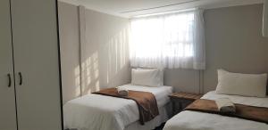 Kelzane Self-Catering