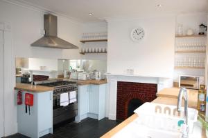 Vasaras māja The Big House with the Blue Door Bristole Lielbritānija